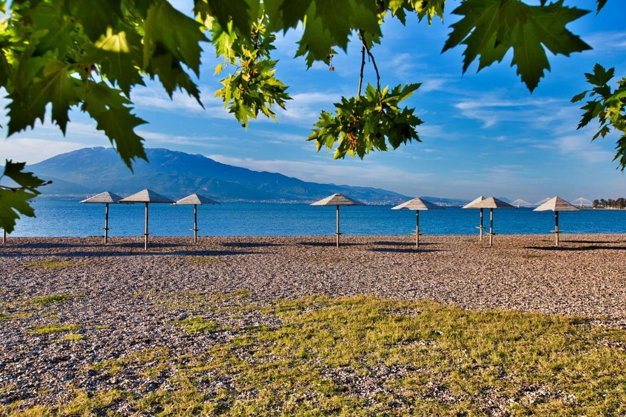 Nafpaktos Beach Luxury Suites Eksteriør bilde